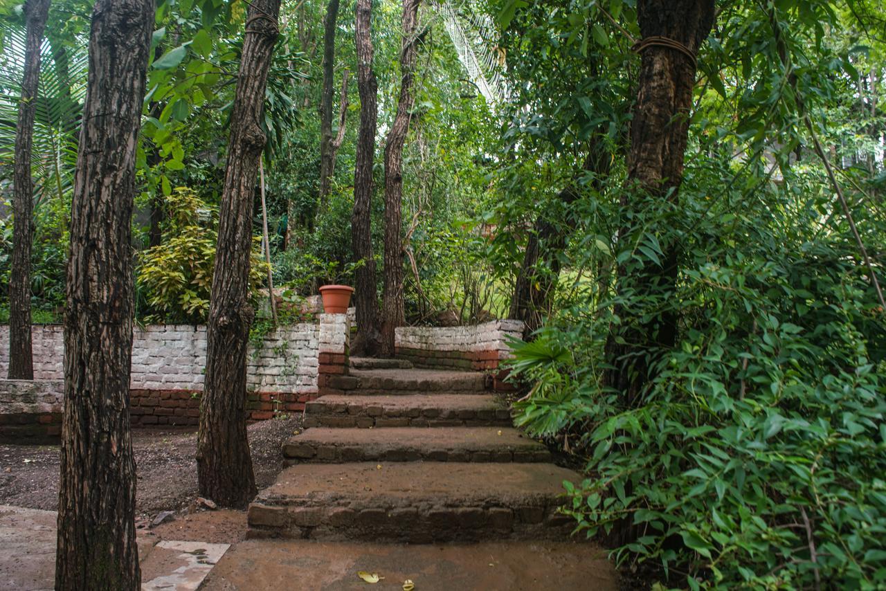 สเตอร์ลิง เนเจอร์ เทรล ทาโภสา ชวาหาร Hotel Birjpara ภายนอก รูปภาพ